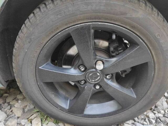 Зеленый Мазда 3, объемом двигателя 1.6 л и пробегом 270 тыс. км за 3500 $, фото 12 на Automoto.ua