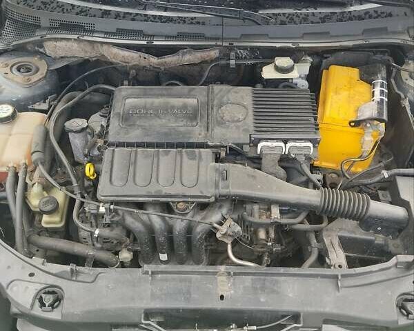 Зелений Мазда 3, об'ємом двигуна 1.4 л та пробігом 260 тис. км за 3200 $, фото 11 на Automoto.ua