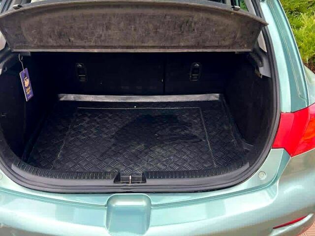 Зеленый Мазда 3, объемом двигателя 1.6 л и пробегом 227 тыс. км за 4500 $, фото 9 на Automoto.ua