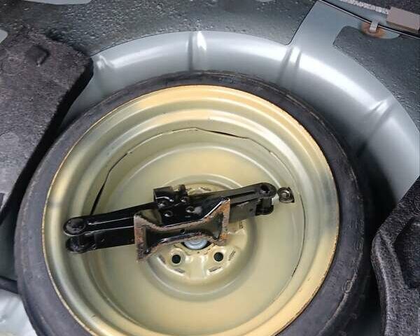 Зелений Мазда 3, об'ємом двигуна 1.6 л та пробігом 200 тис. км за 5999 $, фото 14 на Automoto.ua