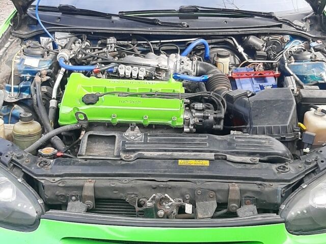 Зелений Мазда 3, об'ємом двигуна 0 л та пробігом 255 тис. км за 3500 $, фото 2 на Automoto.ua