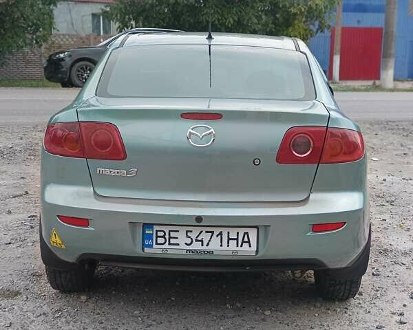 Зелений Мазда 3, об'ємом двигуна 1.6 л та пробігом 340 тис. км за 3850 $, фото 6 на Automoto.ua