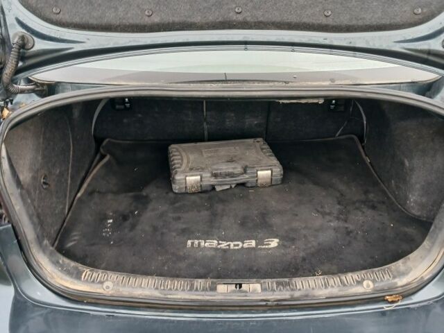 Зелений Мазда 3, об'ємом двигуна 1.6 л та пробігом 3 тис. км за 4500 $, фото 8 на Automoto.ua