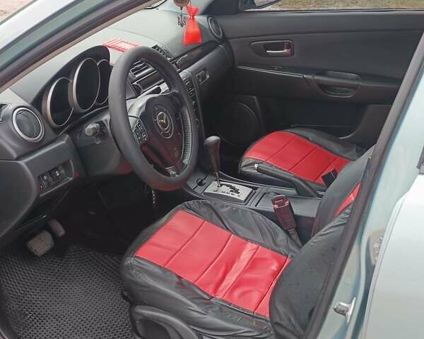 Зелений Мазда 3, об'ємом двигуна 1.6 л та пробігом 340 тис. км за 3850 $, фото 3 на Automoto.ua