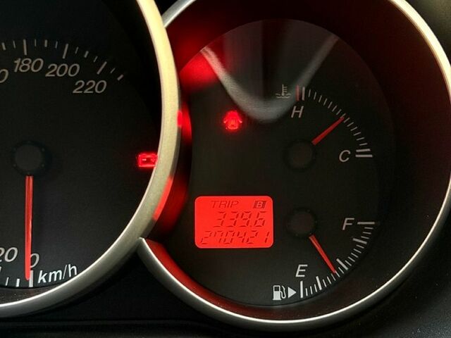 Зеленый Мазда 3, объемом двигателя 1.6 л и пробегом 0 тыс. км за 4000 $, фото 6 на Automoto.ua