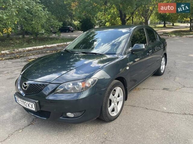 Зеленый Мазда 3, объемом двигателя 2 л и пробегом 176 тыс. км за 5700 $, фото 7 на Automoto.ua