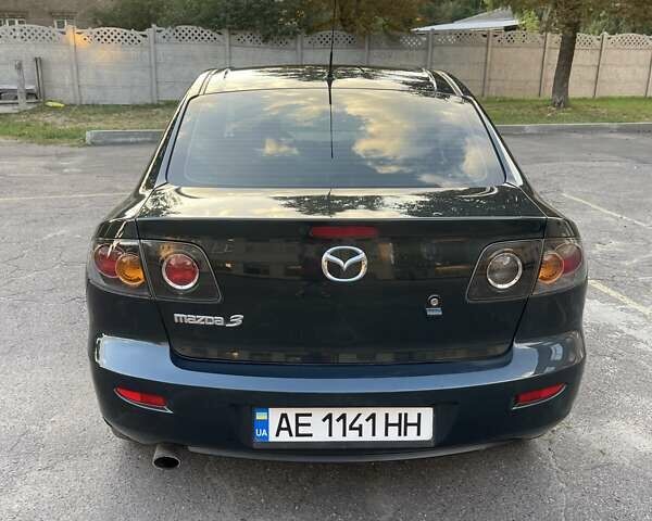Зеленый Мазда 3, объемом двигателя 1.6 л и пробегом 155 тыс. км за 6099 $, фото 2 на Automoto.ua