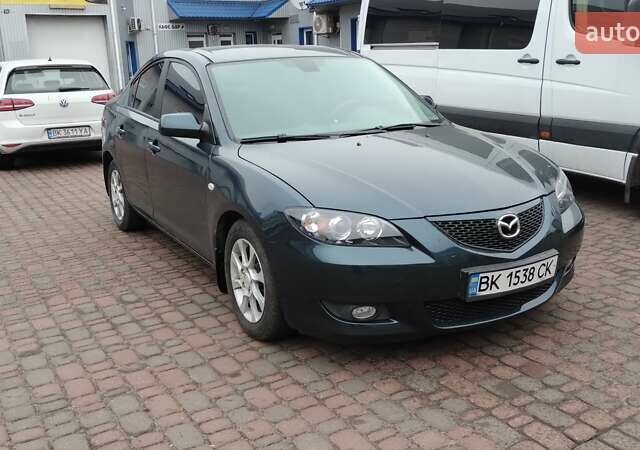 Зелений Мазда 3, об'ємом двигуна 1.6 л та пробігом 292 тис. км за 6000 $, фото 1 на Automoto.ua