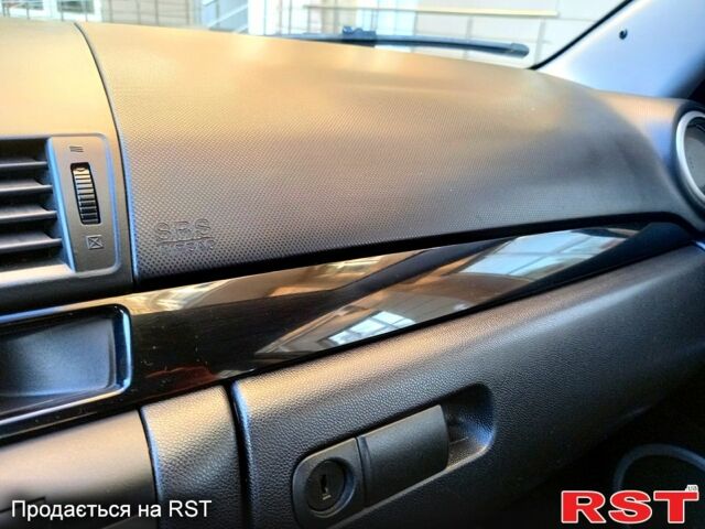 Зеленый Мазда 3, объемом двигателя 1.6 л и пробегом 160 тыс. км за 5900 $, фото 3 на Automoto.ua