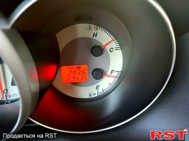 Зеленый Мазда 3, объемом двигателя 1.6 л и пробегом 160 тыс. км за 5900 $, фото 4 на Automoto.ua