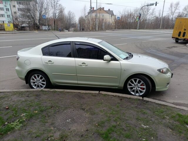 Зеленый Мазда 3, объемом двигателя 1.6 л и пробегом 230 тыс. км за 5700 $, фото 4 на Automoto.ua