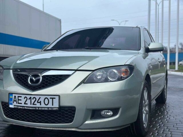 Зеленый Мазда 3, объемом двигателя 1.6 л и пробегом 238 тыс. км за 5200 $, фото 2 на Automoto.ua