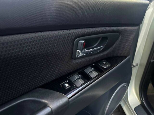 Зеленый Мазда 3, объемом двигателя 1.6 л и пробегом 238 тыс. км за 5200 $, фото 9 на Automoto.ua