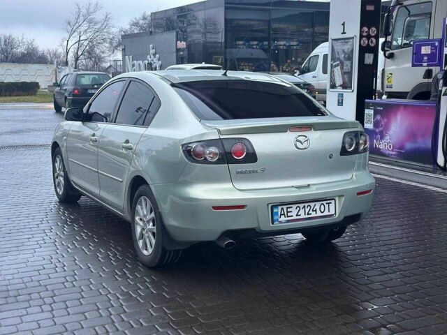 Зеленый Мазда 3, объемом двигателя 1.6 л и пробегом 238 тыс. км за 5200 $, фото 5 на Automoto.ua