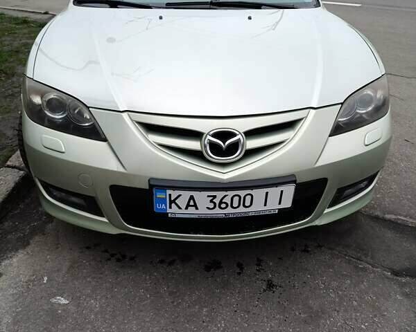 Зеленый Мазда 3, объемом двигателя 1.6 л и пробегом 230 тыс. км за 5700 $, фото 5 на Automoto.ua
