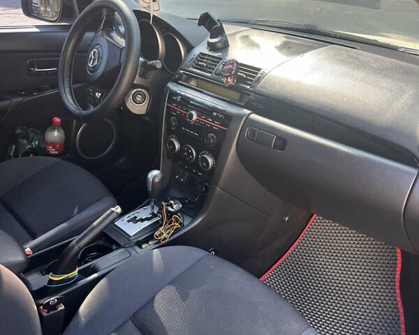 Зелений Мазда 3, об'ємом двигуна 1.6 л та пробігом 275 тис. км за 6200 $, фото 26 на Automoto.ua
