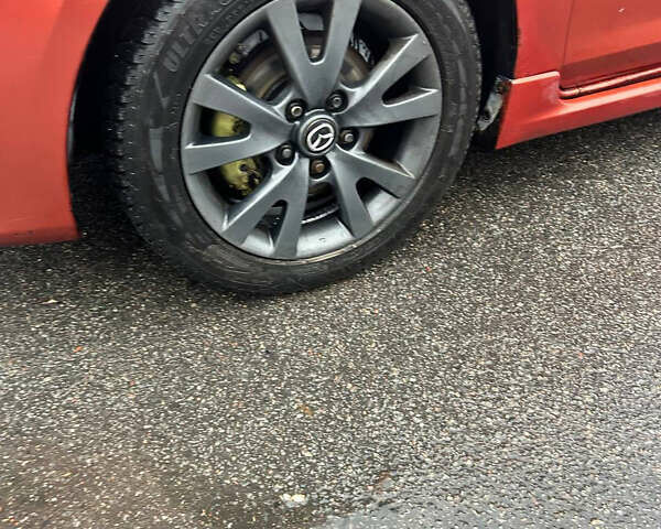 Помаранчевий Мазда 3, об'ємом двигуна 1.6 л та пробігом 198 тис. км за 4400 $, фото 3 на Automoto.ua