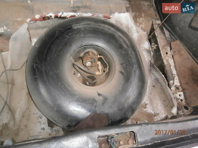 Белый Мазда 323, объемом двигателя 1.5 л и пробегом 333 тыс. км за 300 $, фото 26 на Automoto.ua