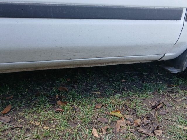 Білий Мазда 323, об'ємом двигуна 1.3 л та пробігом 500 тис. км за 715 $, фото 19 на Automoto.ua