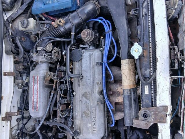 Білий Мазда 323, об'ємом двигуна 1.3 л та пробігом 500 тис. км за 715 $, фото 2 на Automoto.ua