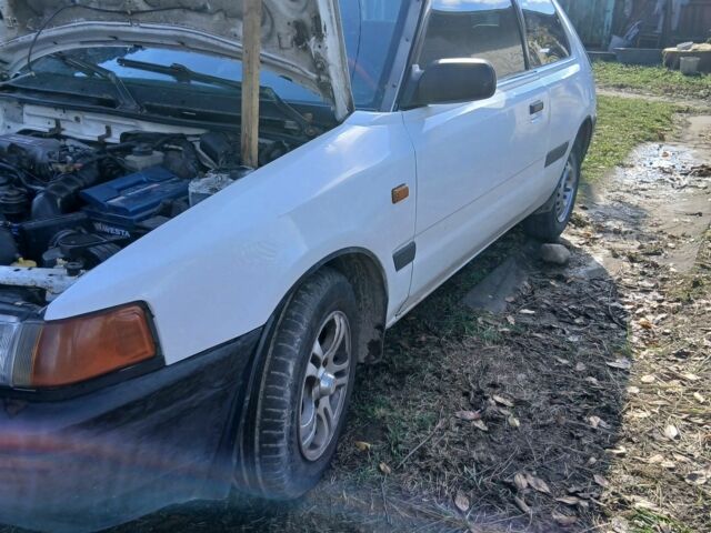 Білий Мазда 323, об'ємом двигуна 1.3 л та пробігом 500 тис. км за 715 $, фото 6 на Automoto.ua