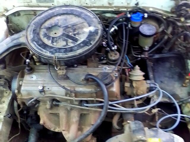 Белый Мазда 323, объемом двигателя 1.3 л и пробегом 100 тыс. км за 750 $, фото 1 на Automoto.ua