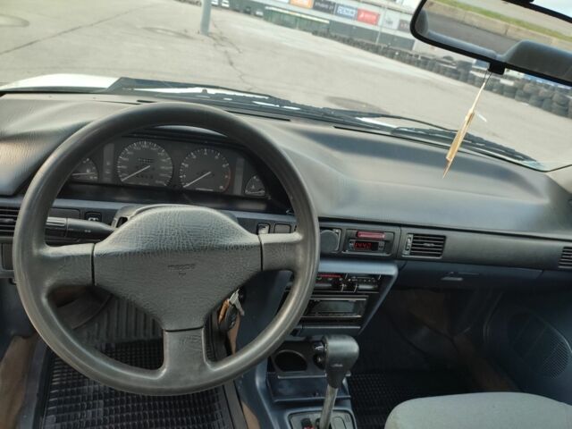 Белый Мазда 323, объемом двигателя 1.5 л и пробегом 315 тыс. км за 1400 $, фото 10 на Automoto.ua