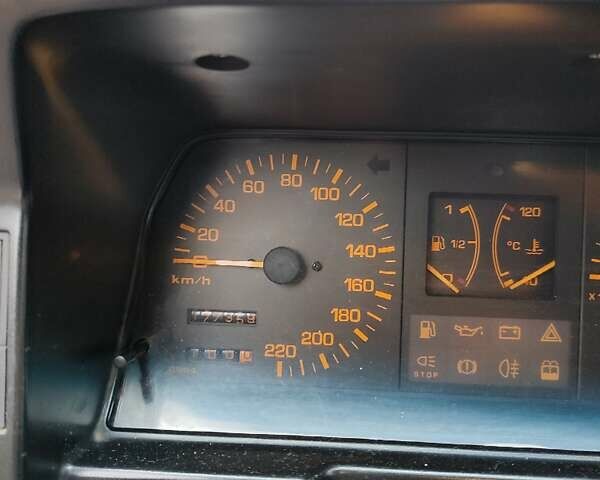 Белый Мазда 323, объемом двигателя 1.5 л и пробегом 177 тыс. км за 1500 $, фото 1 на Automoto.ua