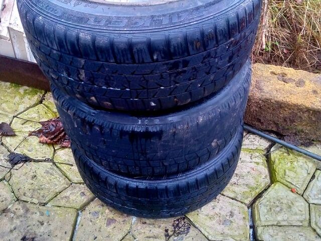 Бежевый Мазда 323, объемом двигателя 0.6 л и пробегом 423 тыс. км за 2000 $, фото 2 на Automoto.ua