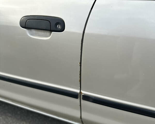 Бежевый Мазда 323, объемом двигателя 1.84 л и пробегом 512 тыс. км за 2029 $, фото 13 на Automoto.ua