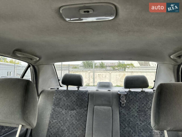 Бежевый Мазда 323, объемом двигателя 1.84 л и пробегом 512 тыс. км за 2029 $, фото 15 на Automoto.ua