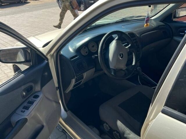 Бежевий Мазда 323, об'ємом двигуна 1.6 л та пробігом 200 тис. км за 2500 $, фото 7 на Automoto.ua