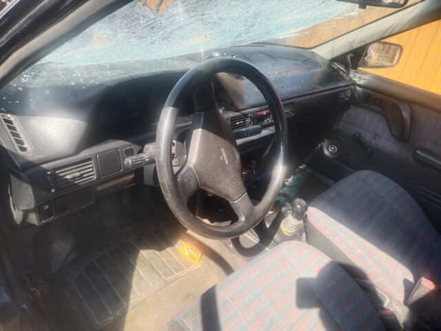 Чорний Мазда 323, об'ємом двигуна 0 л та пробігом 300 тис. км за 350 $, фото 3 на Automoto.ua