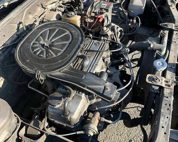 Коричневый Мазда 323, объемом двигателя 1.3 л и пробегом 475 тыс. км за 1300 $, фото 17 на Automoto.ua