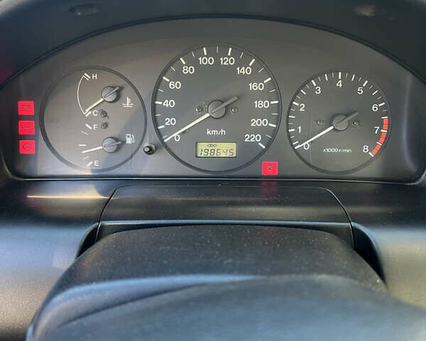 Коричневый Мазда 323, объемом двигателя 1.6 л и пробегом 199 тыс. км за 2600 $, фото 4 на Automoto.ua