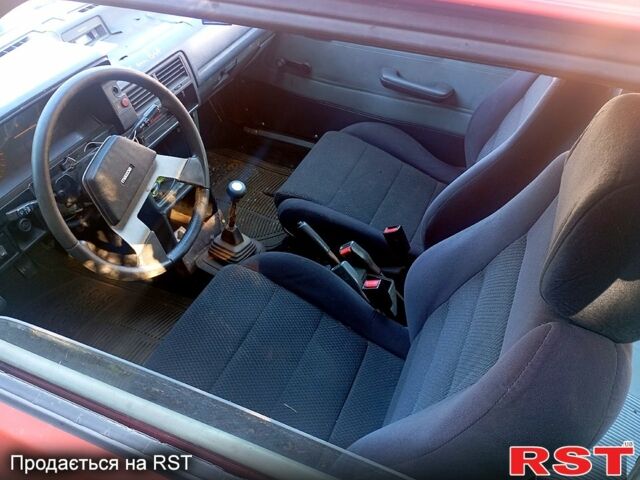 Красный Мазда 323, объемом двигателя 1.3 л и пробегом 0 тыс. км за 840 $, фото 3 на Automoto.ua