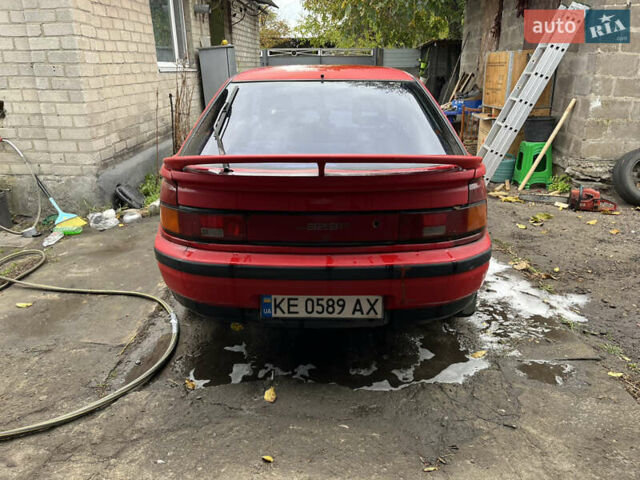 Красный Мазда 323, объемом двигателя 1.6 л и пробегом 400 тыс. км за 1297 $, фото 4 на Automoto.ua