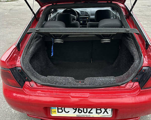 Красный Мазда 323, объемом двигателя 1.49 л и пробегом 450 тыс. км за 2000 $, фото 7 на Automoto.ua