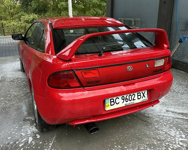 Красный Мазда 323, объемом двигателя 1.49 л и пробегом 450 тыс. км за 2000 $, фото 6 на Automoto.ua