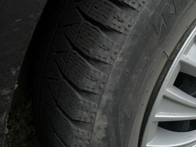 Красный Мазда 323, объемом двигателя 1.5 л и пробегом 3 тыс. км за 1700 $, фото 5 на Automoto.ua