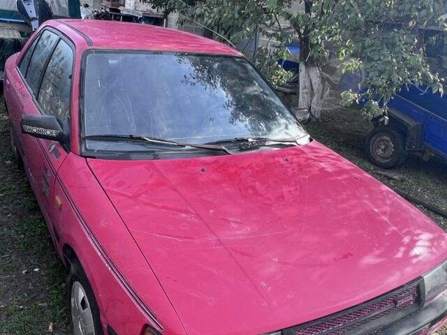 Червоний Мазда 323, об'ємом двигуна 1.4 л та пробігом 300 тис. км за 785 $, фото 2 на Automoto.ua