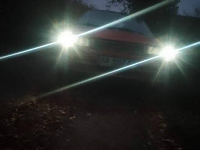 Красный Мазда 323, объемом двигателя 2 л и пробегом 4 тыс. км за 904 $, фото 3 на Automoto.ua