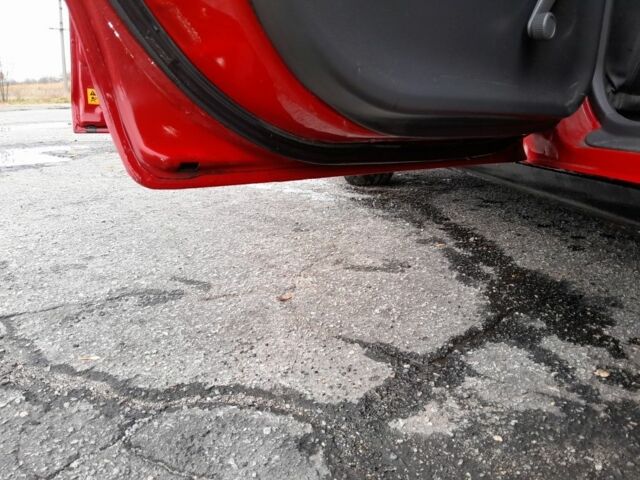 Червоний Мазда 323, об'ємом двигуна 1.5 л та пробігом 290 тис. км за 2800 $, фото 8 на Automoto.ua