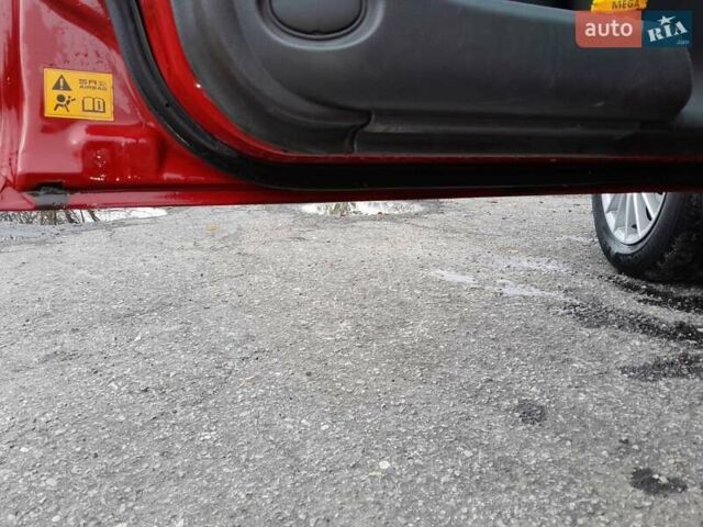 Червоний Мазда 323, об'ємом двигуна 1.49 л та пробігом 290 тис. км за 2800 $, фото 19 на Automoto.ua