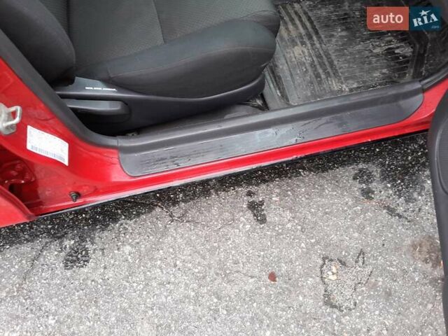 Червоний Мазда 323, об'ємом двигуна 1.49 л та пробігом 290 тис. км за 2800 $, фото 14 на Automoto.ua