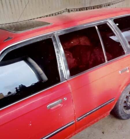 Червоний Мазда 323, об'ємом двигуна 1.72 л та пробігом 450 тис. км за 700 $, фото 1 на Automoto.ua