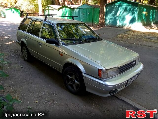 Мазда 323, объемом двигателя 1.3 л и пробегом 300 тыс. км за 1000 $, фото 1 на Automoto.ua