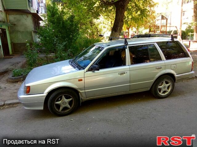 Мазда 323, объемом двигателя 1.3 л и пробегом 300 тыс. км за 1000 $, фото 3 на Automoto.ua