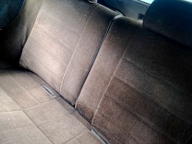 Мазда 323, объемом двигателя 1.7 л и пробегом 250000 тыс. км за 900 $, фото 6 на Automoto.ua