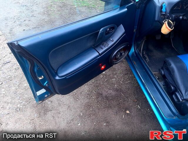 Мазда 323, об'ємом двигуна 15 л та пробігом 300 тис. км за 2600 $, фото 5 на Automoto.ua